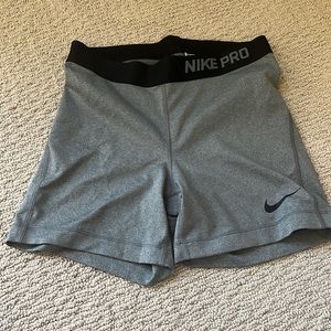 NWOT Gray Nike Pros